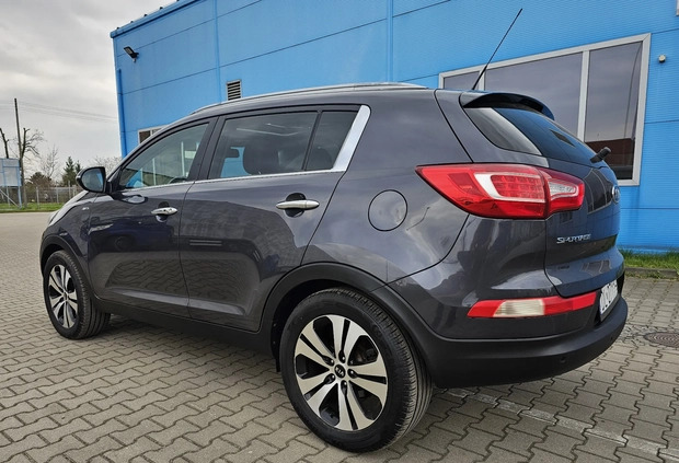 Kia Sportage cena 49999 przebieg: 167000, rok produkcji 2012 z Jedlina-Zdrój małe 631